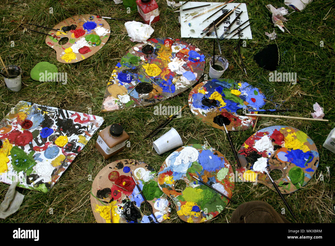 Mixed paint on wooden palette Stock Photo Alamy