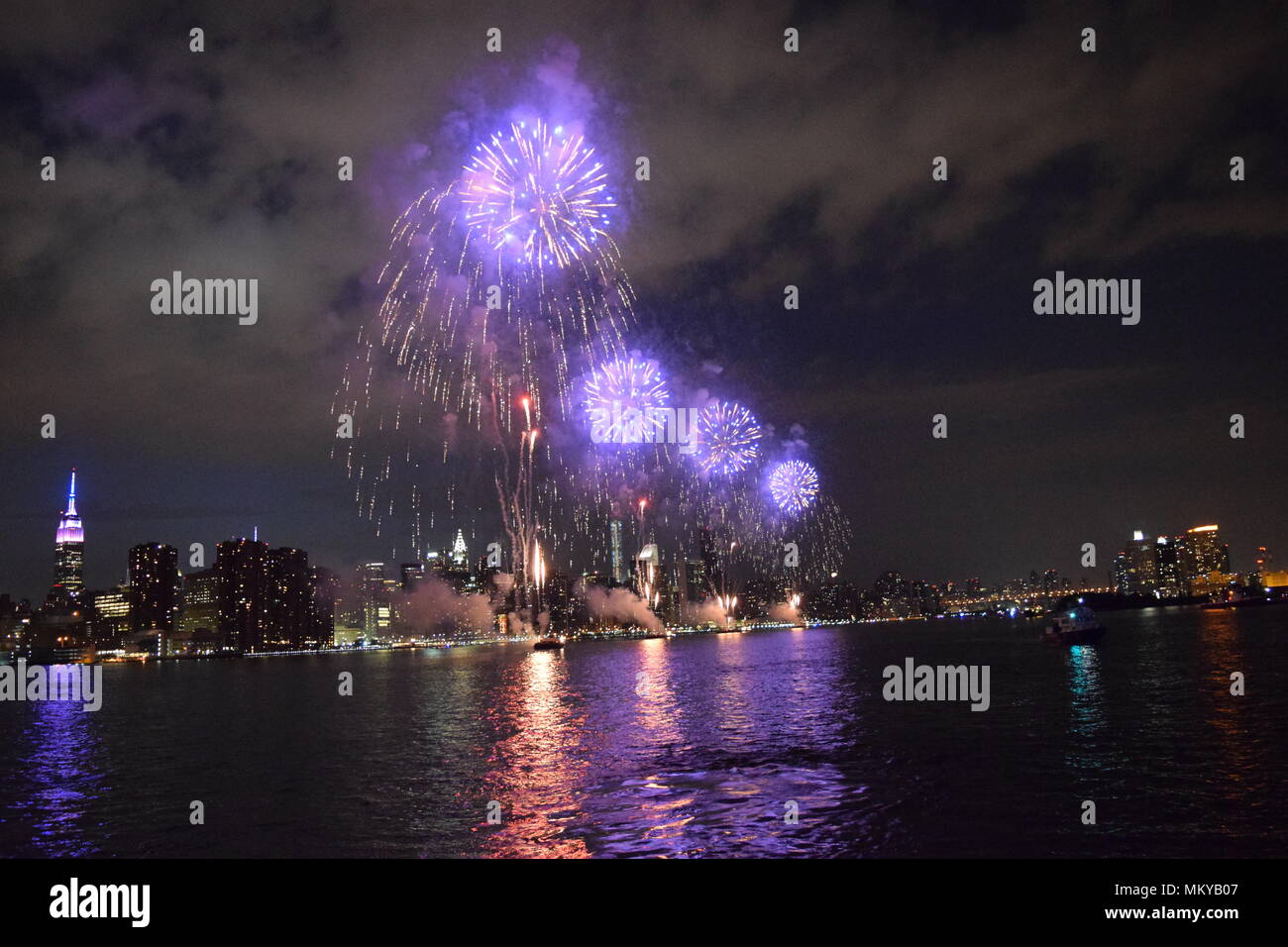 New York City Fireworks Stock Photo Alamy