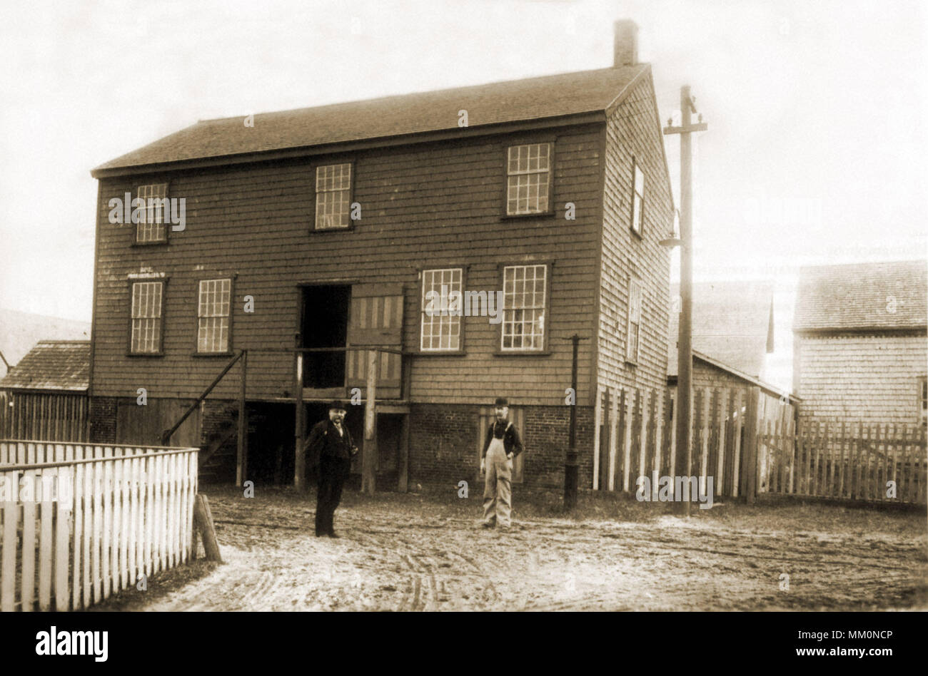 The Starbuck Shop. Nantucket. 1880 Stock Photo Alamy