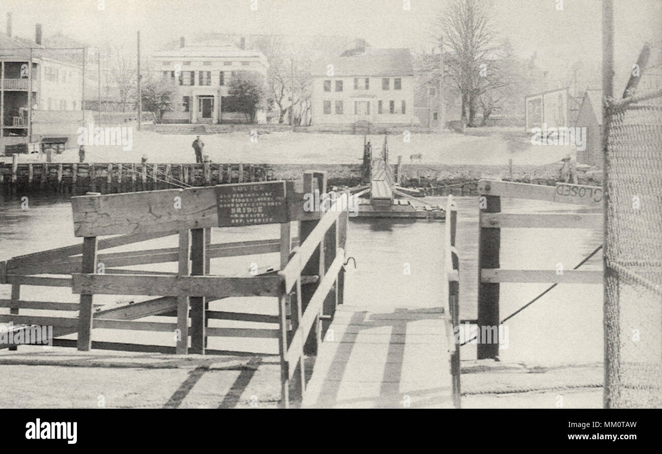 The Floating Bridge of Cross Street. Westerly. 1920 Stock Photo