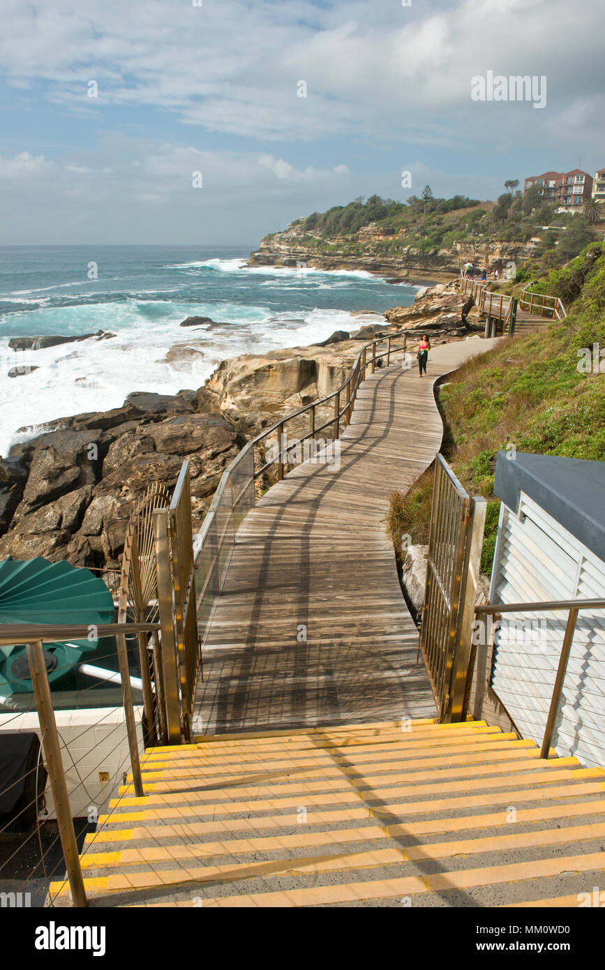 Female walking along the Bondi to Bronte Coastal Walk Stock Photo