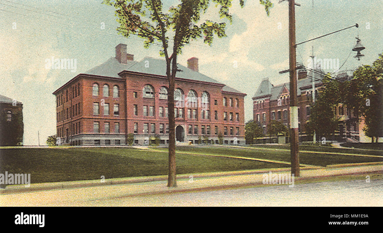 English & Latin High Schools. Somerville. 1905 Stock Photo