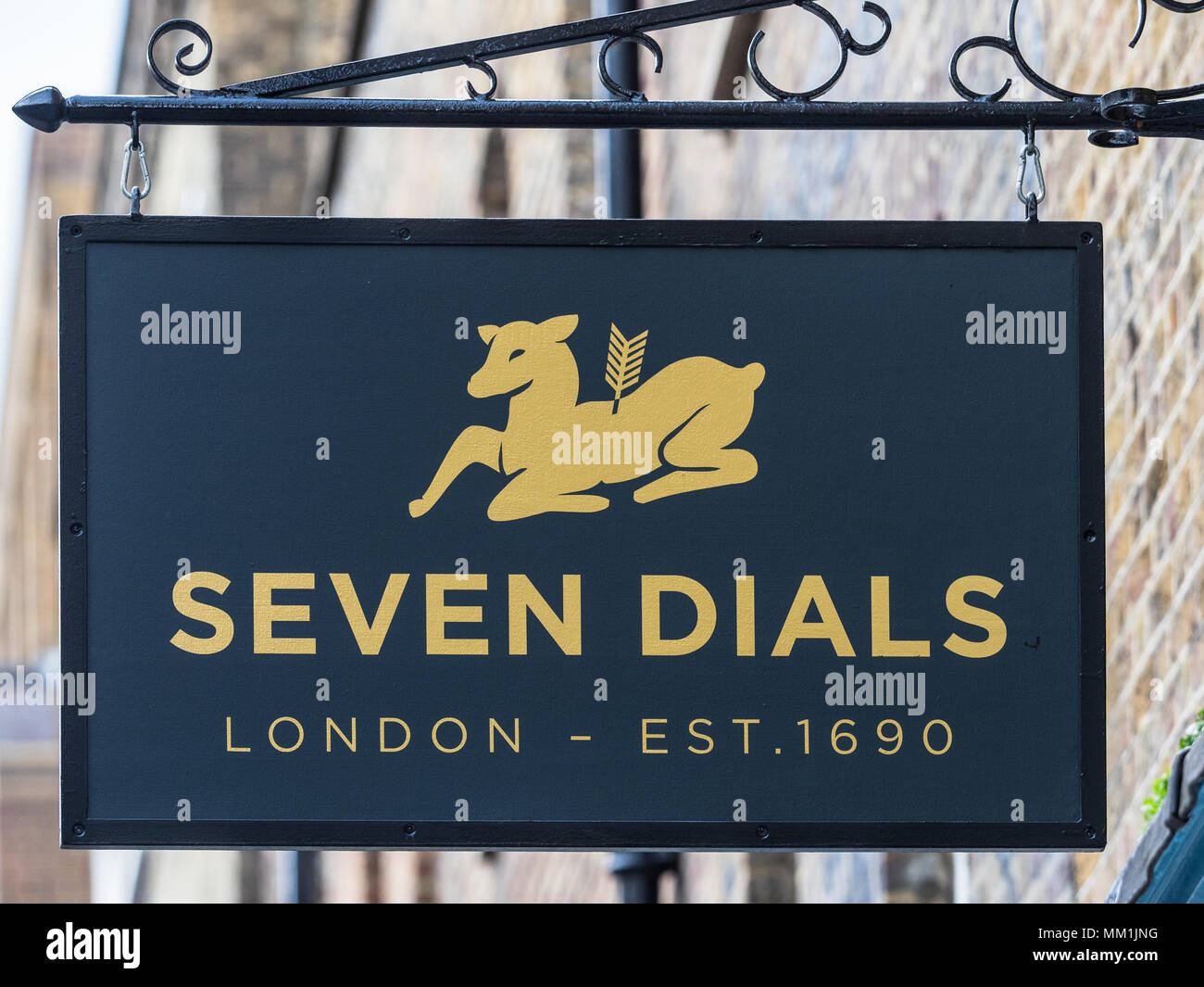 London Seven Dials - sign above a vacant shop in London's Seven Dials district in the West End Stock Photo