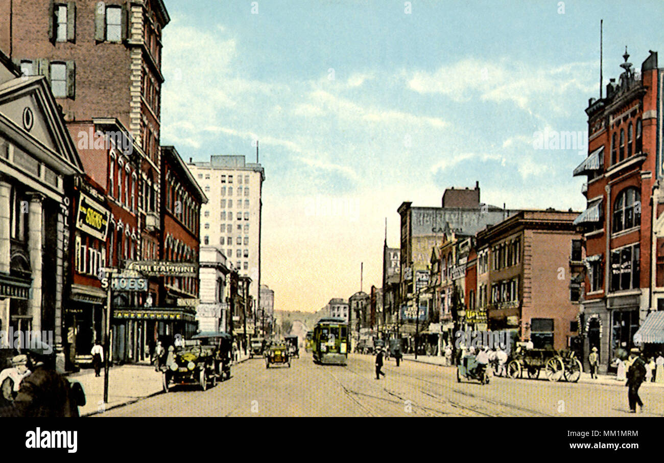 Penn Ave. Looking West. Pittsburgh. 1915 Stock Photo