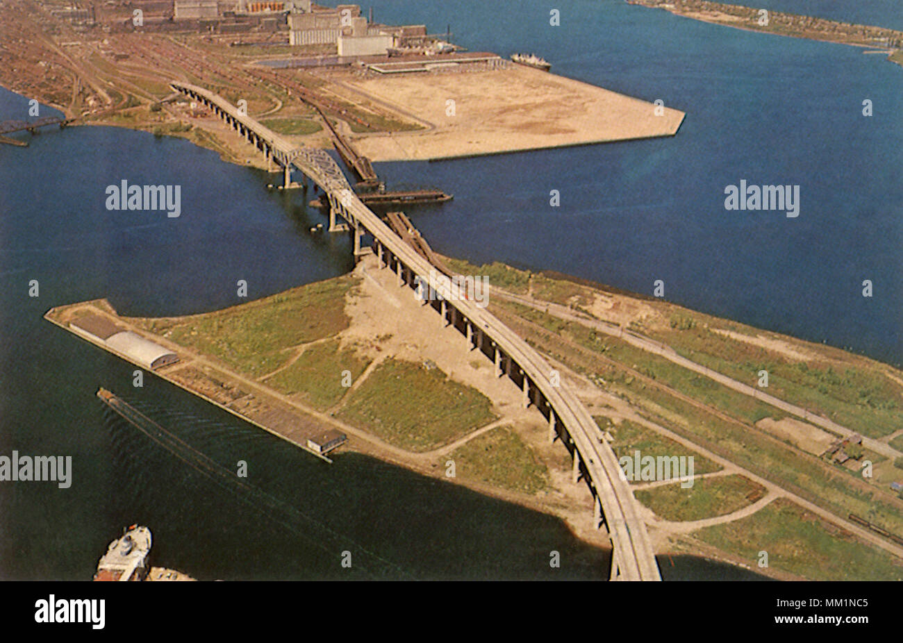 Duluth Superior Hi Bridge. Duluth. 1955 Stock Photo