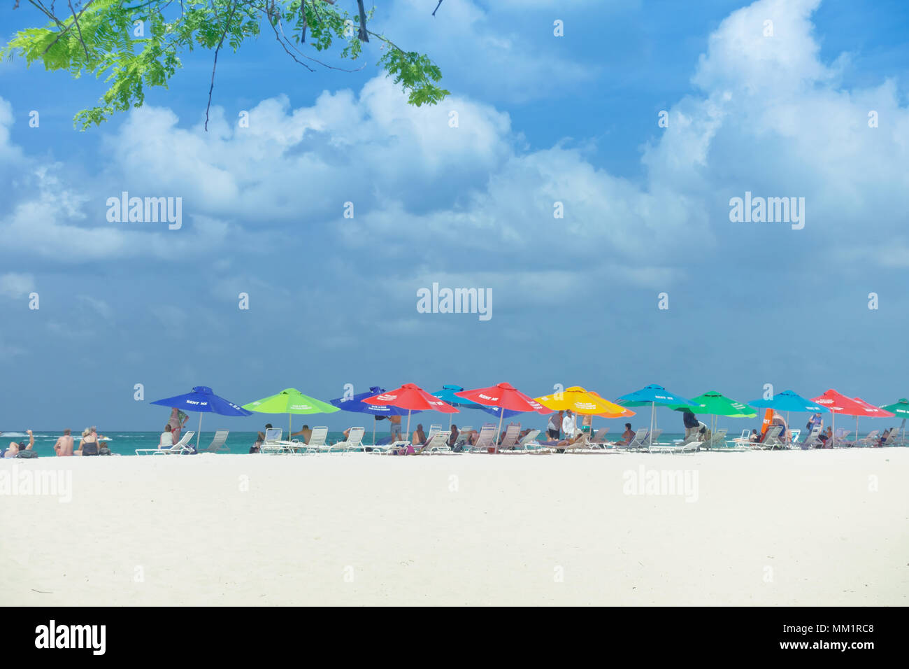 Eagle beach aruba hi-res stock photography and images - Alamy