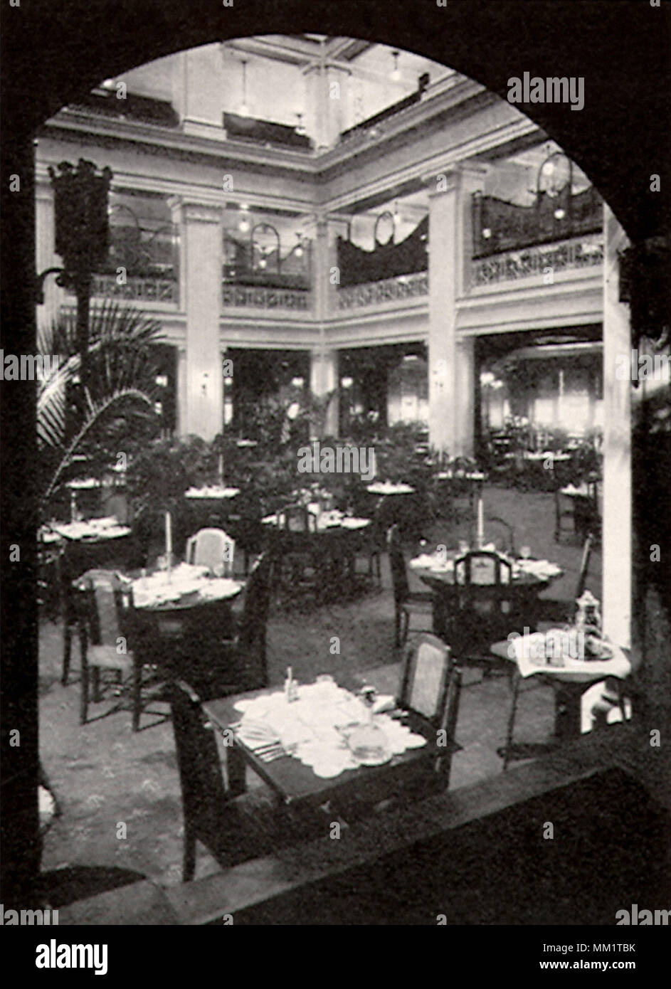 Marshall Field and Company. Chicago. 1950 Stock Photo Alamy