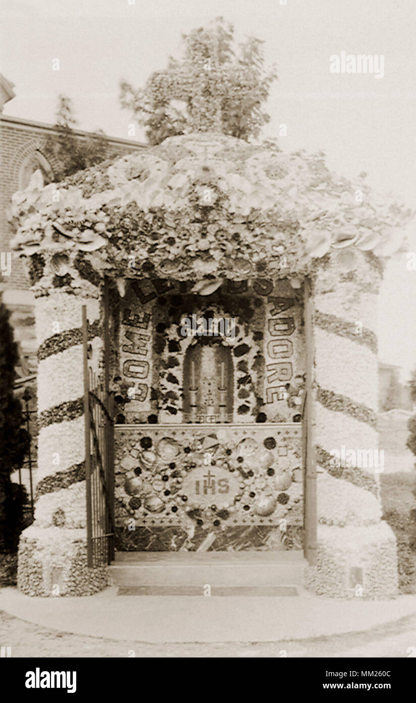 Eucharistic Alter at Cemetery. Dickeyville. 1930 Stock Photo