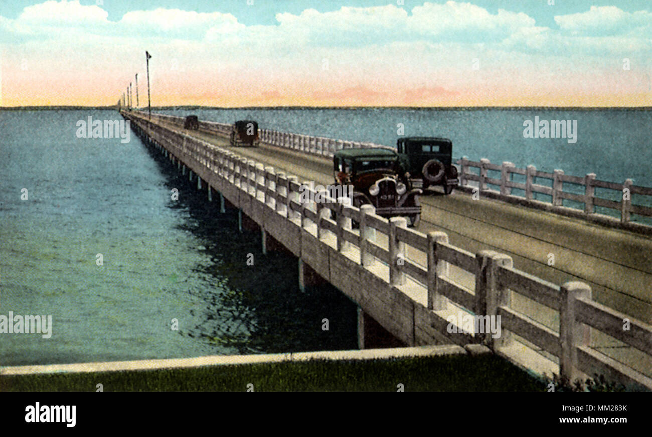 Gandy bridge hi-res stock photography and images - Alamy