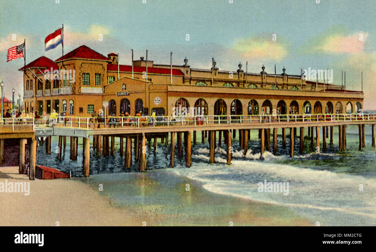 Municipal Music Pier. Ocean City. 1940 Stock Photo Alamy