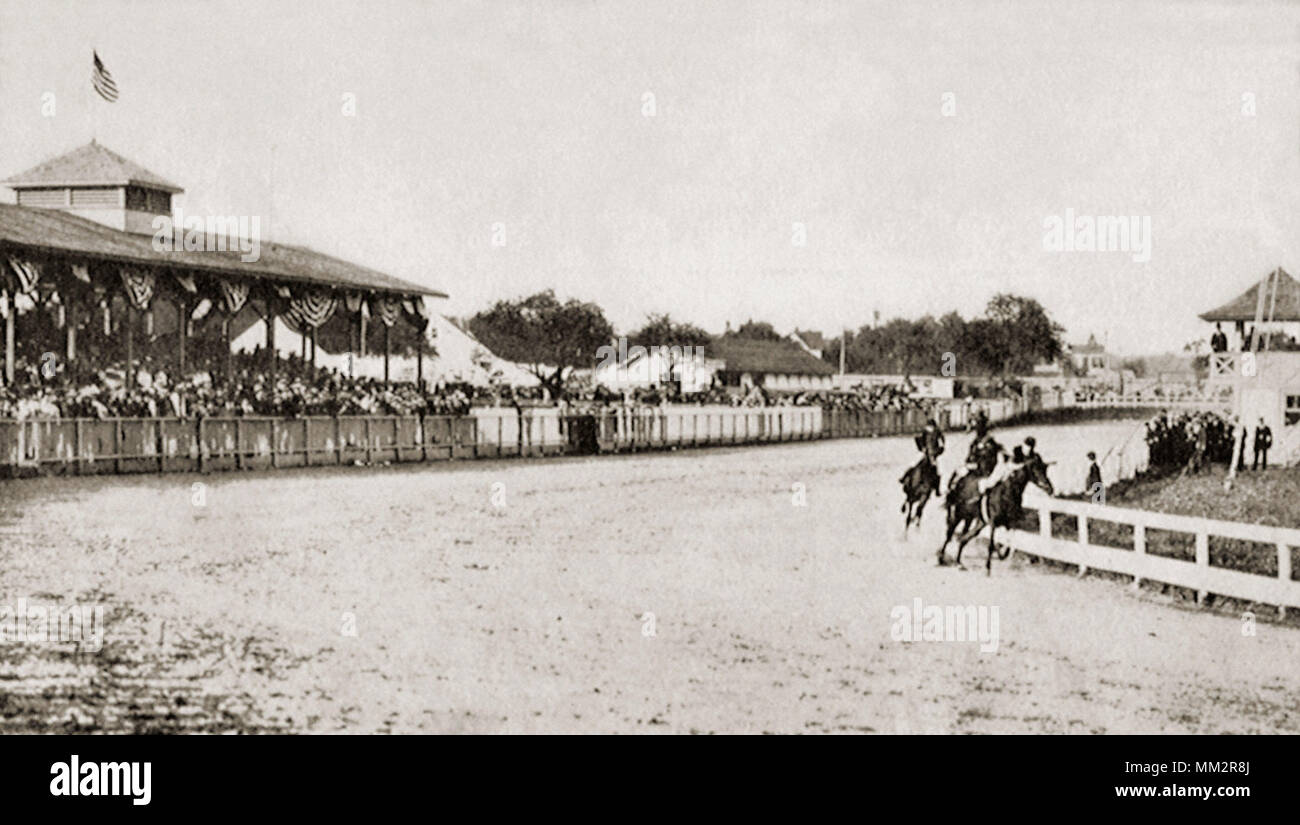 Race Track at Danbury Fair. Danbury. 1910 Stock Photo - Alamy