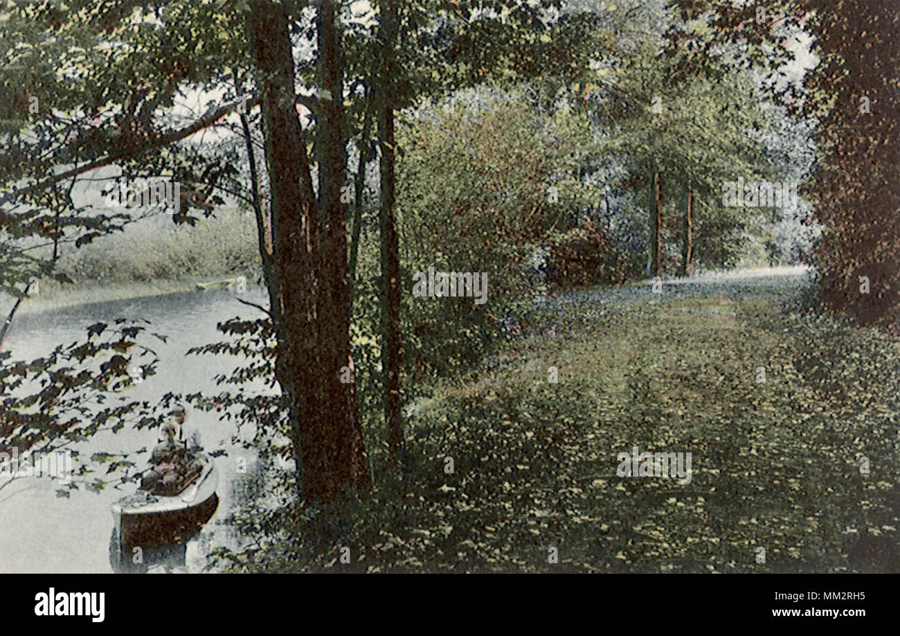 Bantam River Drive. Litchfield. 1910 Stock Photo
