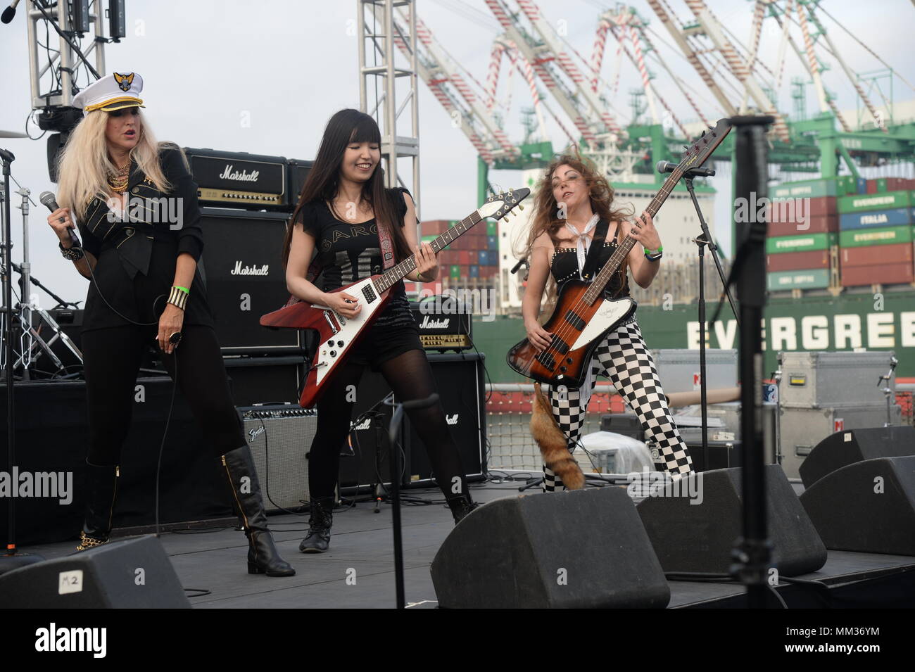 Ufo Band High Resolution Stock Photography And Images Alamy Ufo Band High Resolution Stock Photography And Images Alamy