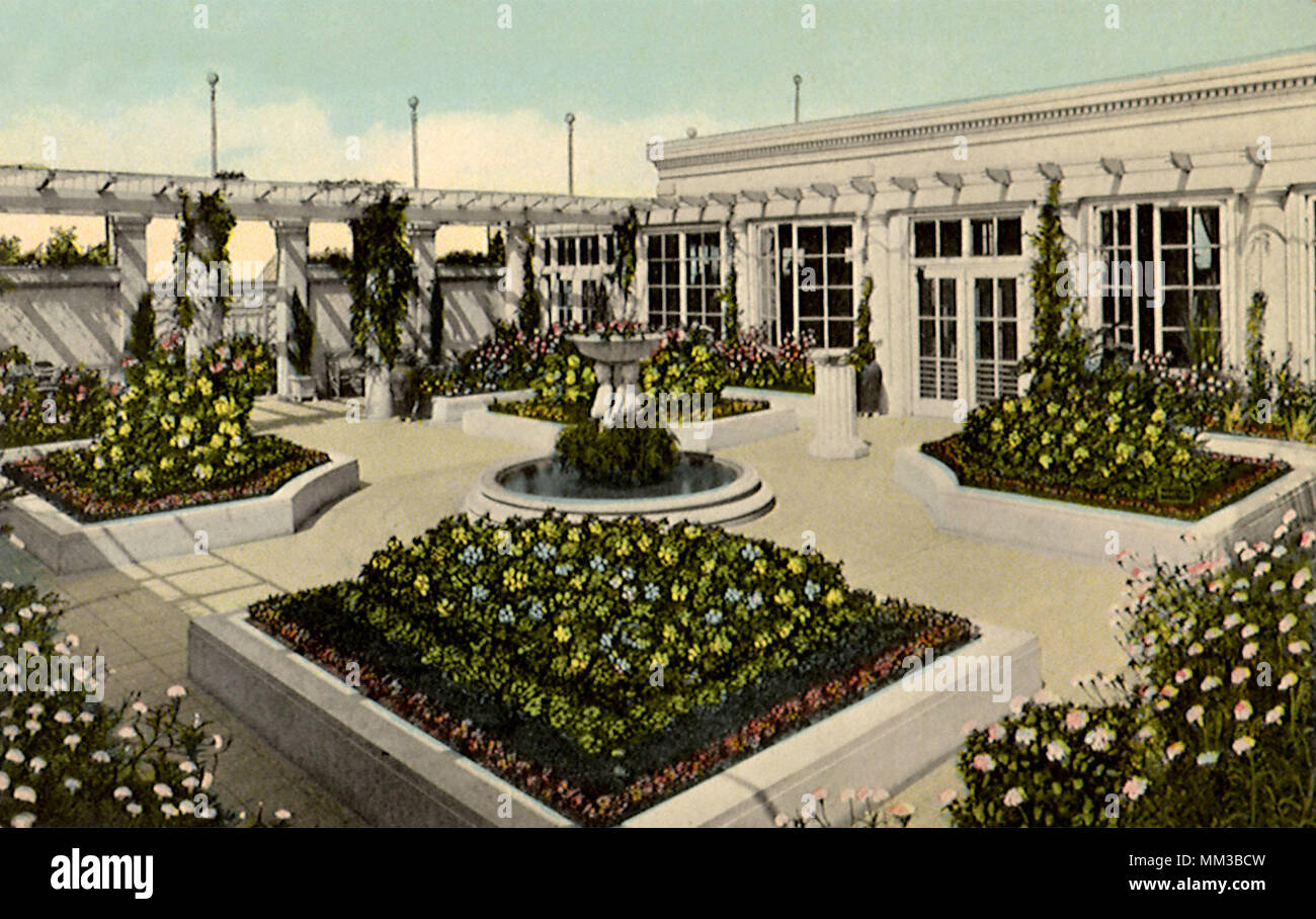 Roof Garden. Oakland. 1915 Stock Photo Alamy