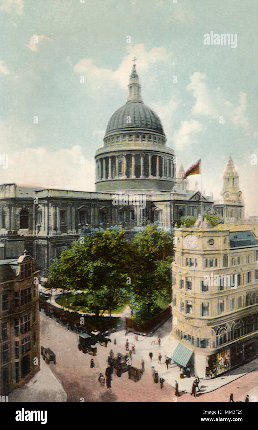 St. Pauls from Cheapside. London. 1910 Stock Photo