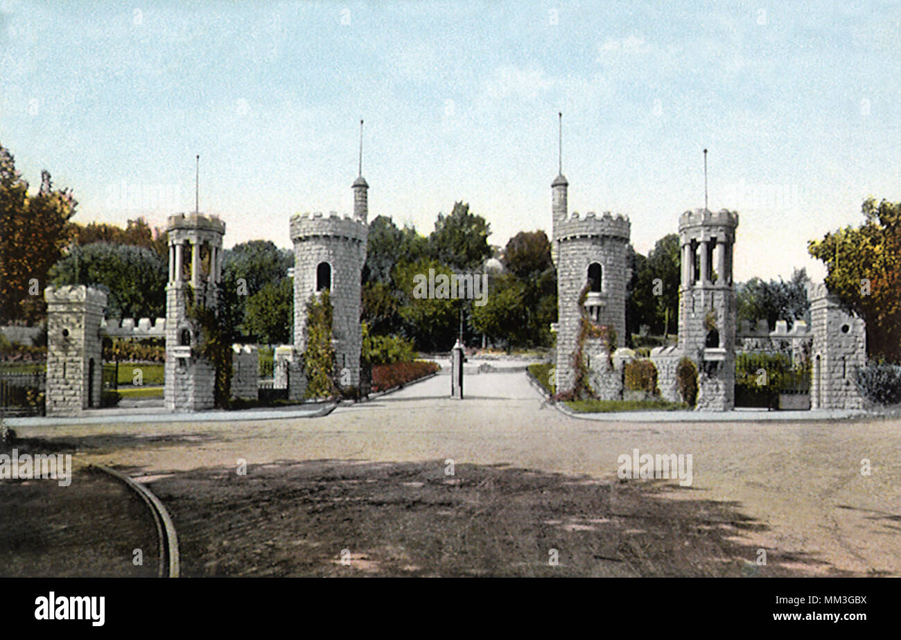 Entrance To Krug Park Saint Joseph 1910 Stock Photo Alamy