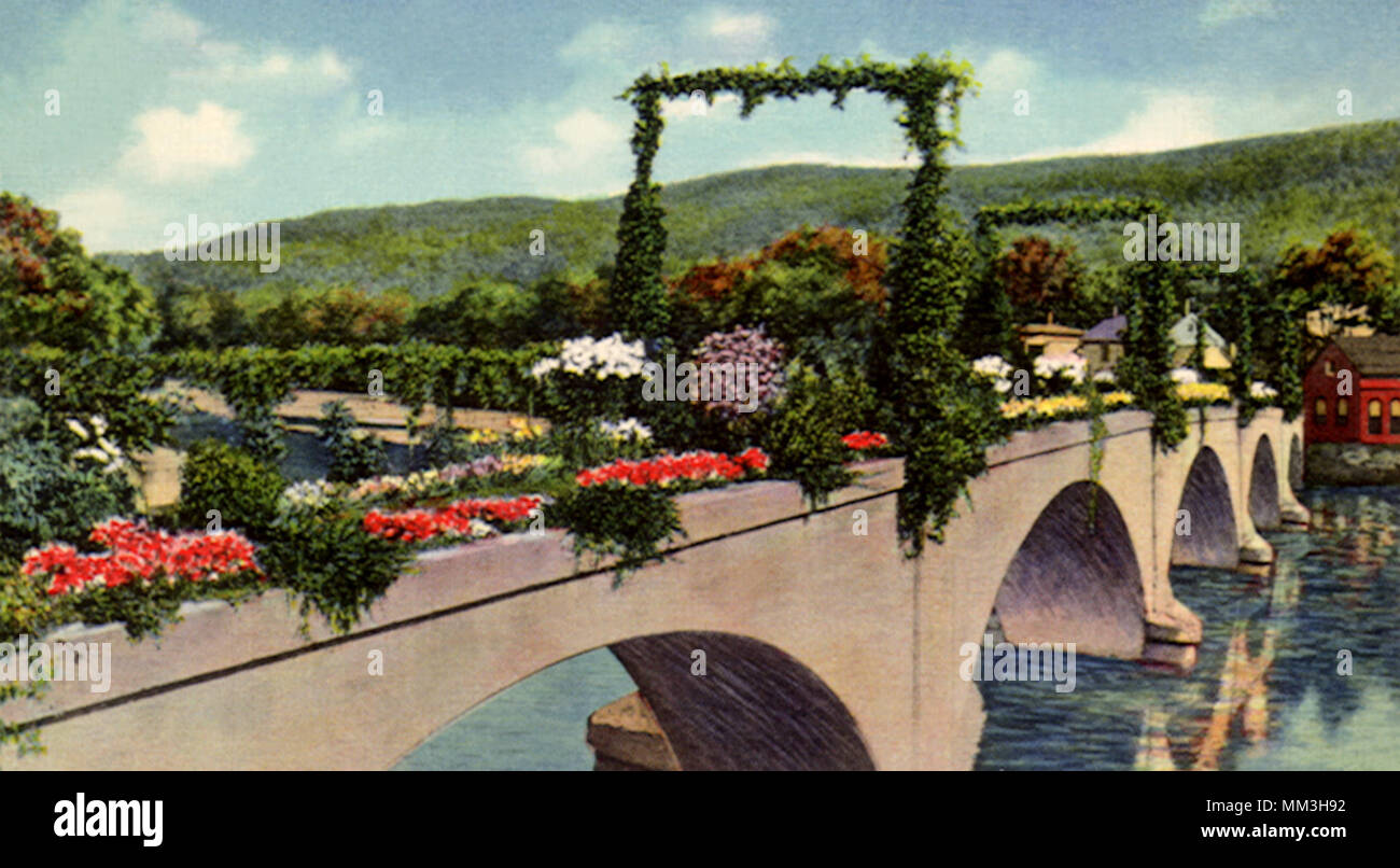 Bridge of Flowers. Shelburne Falls. 1930 Stock Photo Alamy