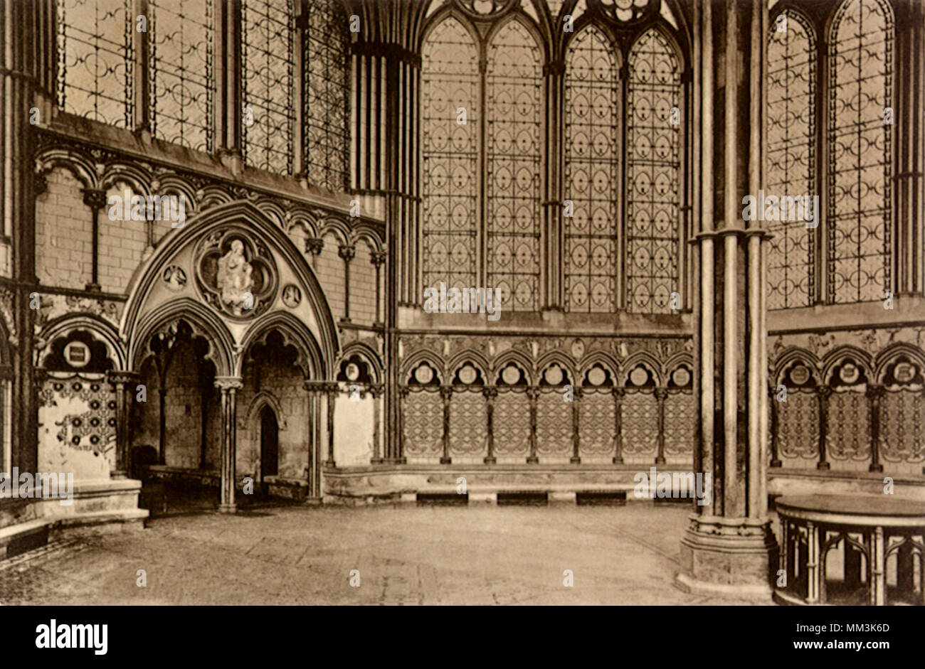 Chapter House at Cathedral. Salisbury. 1910 Stock Photo