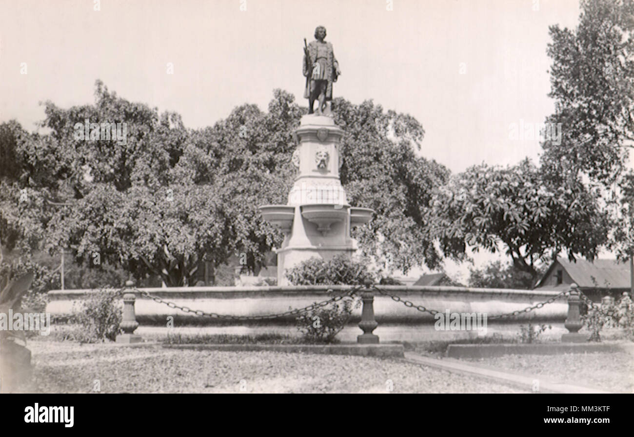 Statue of Columbus. Trinidad. 1930 Stock Photo Alamy