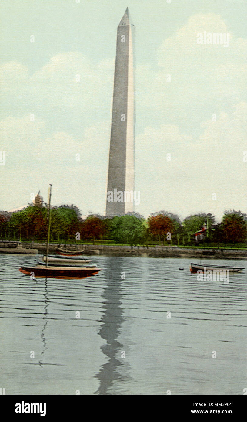 Washington Monument from Potomac. DC. 1912 Stock Photo