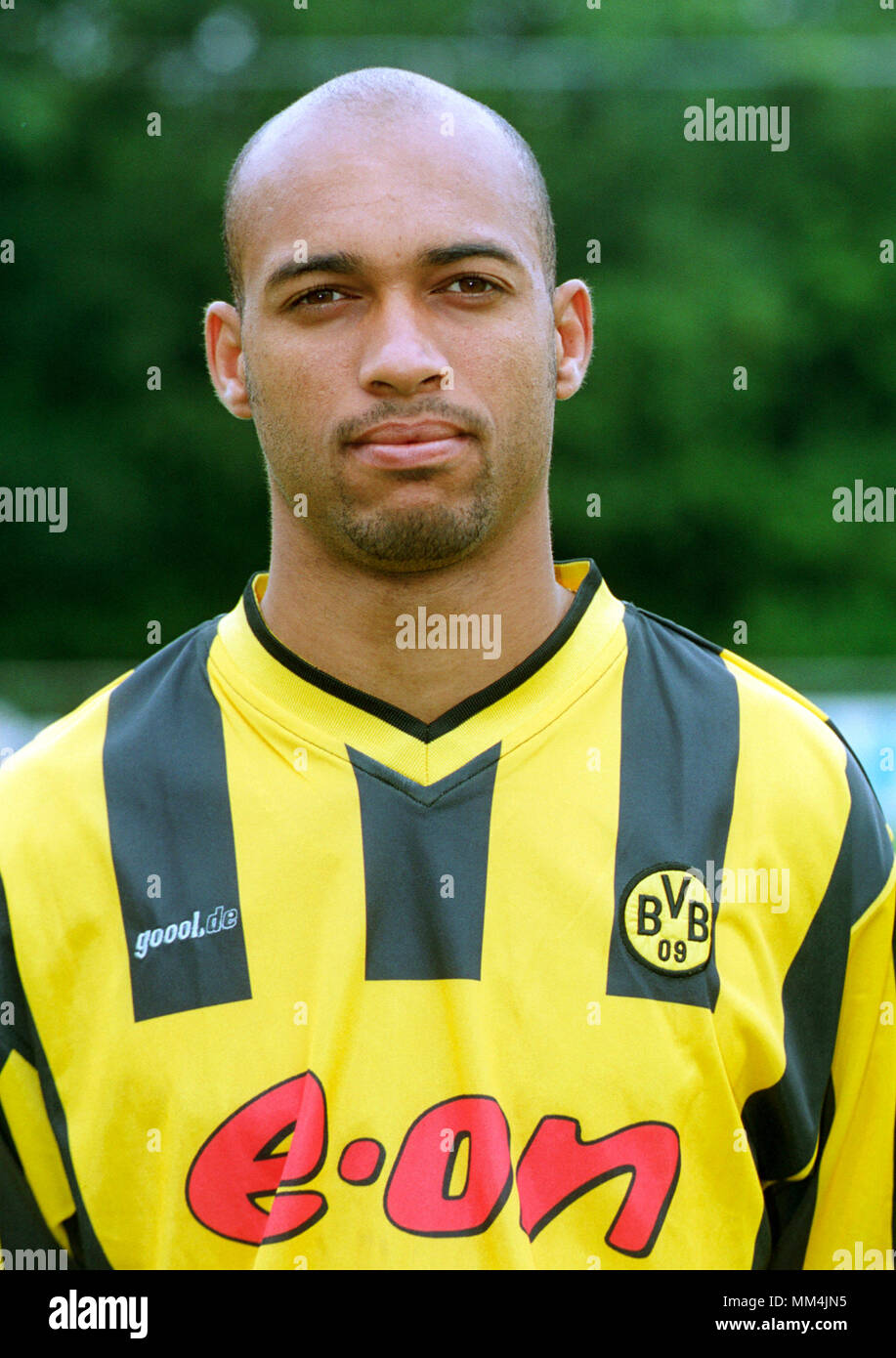Football: Dortmund Germany 10.7.2001, Team portraits of German Bundesliga  club Borussia Dortmund (BVB) Season 2001/2002 --- DEDE Stock Photo - Alamy