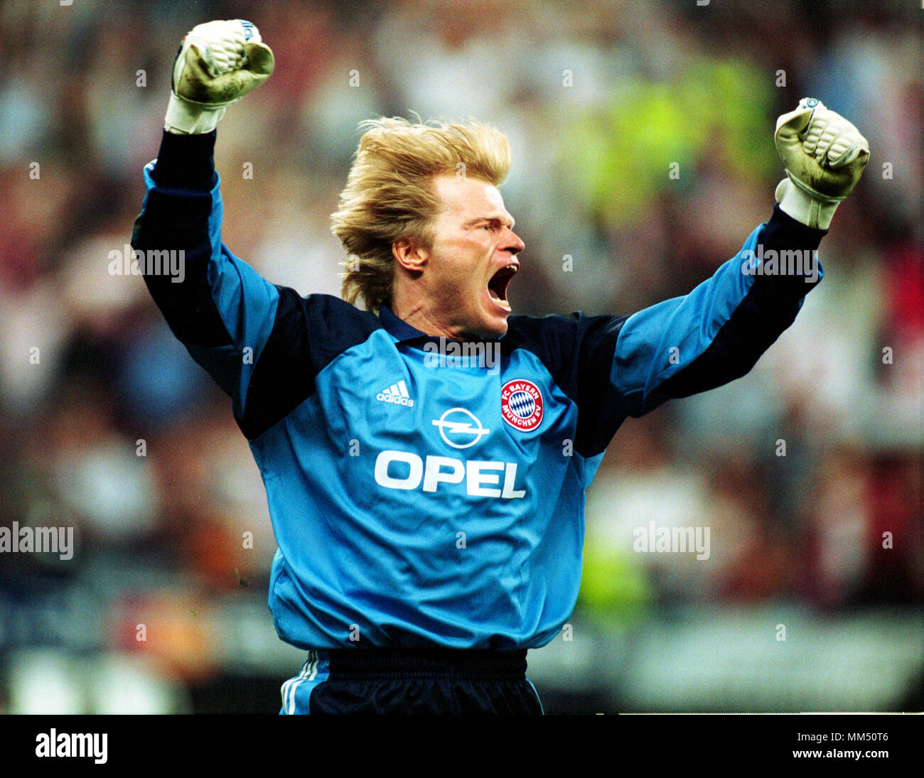 Munichs goalkeeper oliver kahn shouts hi-res stock photography and images -  Alamy
