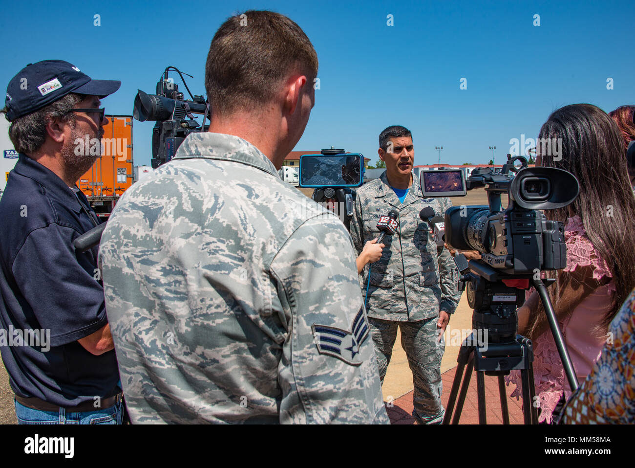 Col eric shafa hi-res stock photography and images - Alamy