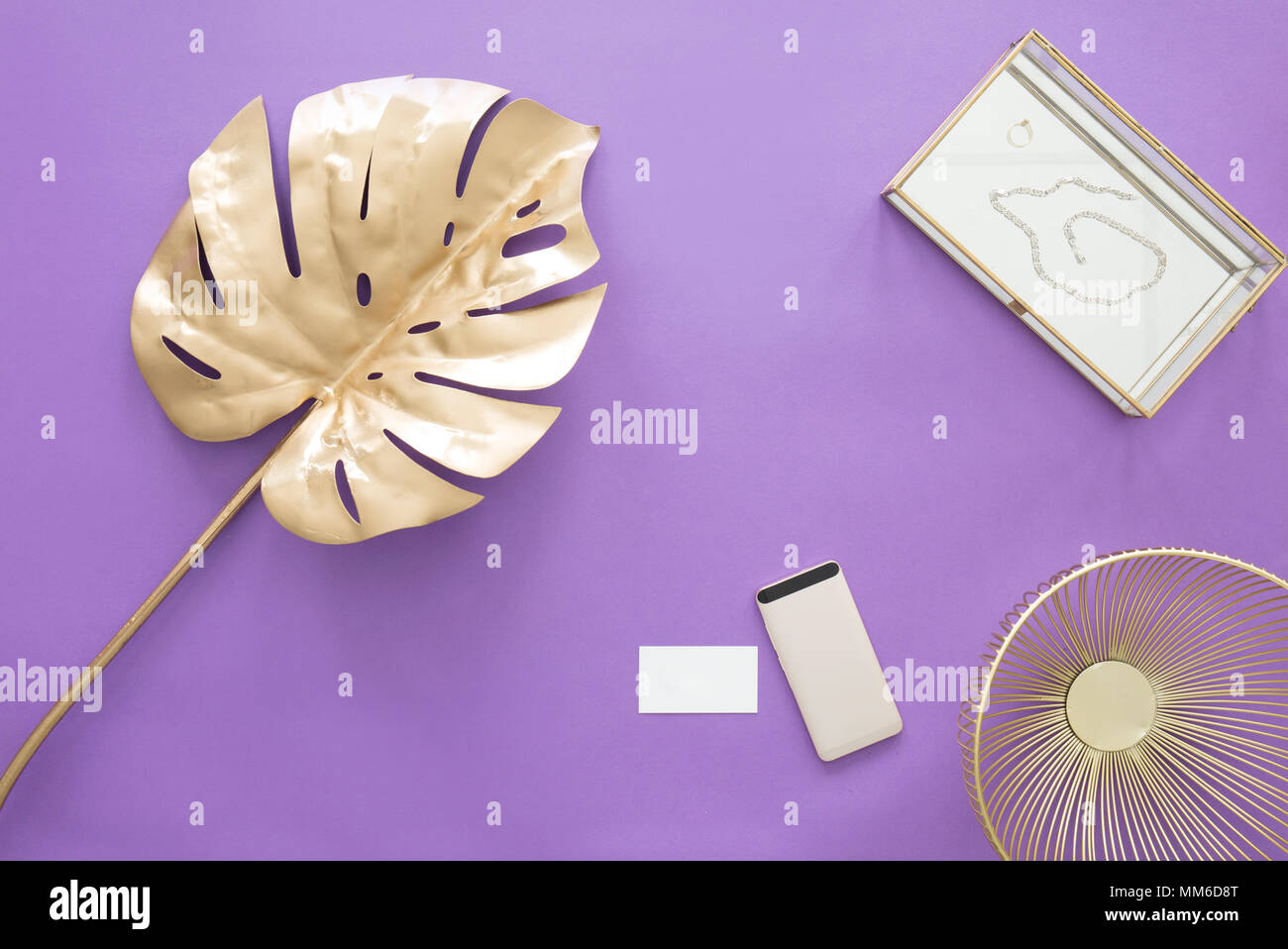 Leaf phone hires stock photography and images Alamy