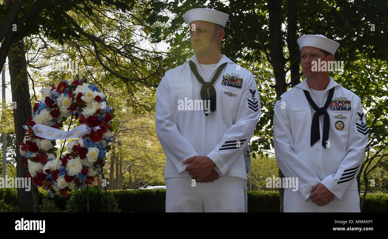 Navy Career Counselor High Resolution Stock Photography and Images - Alamy