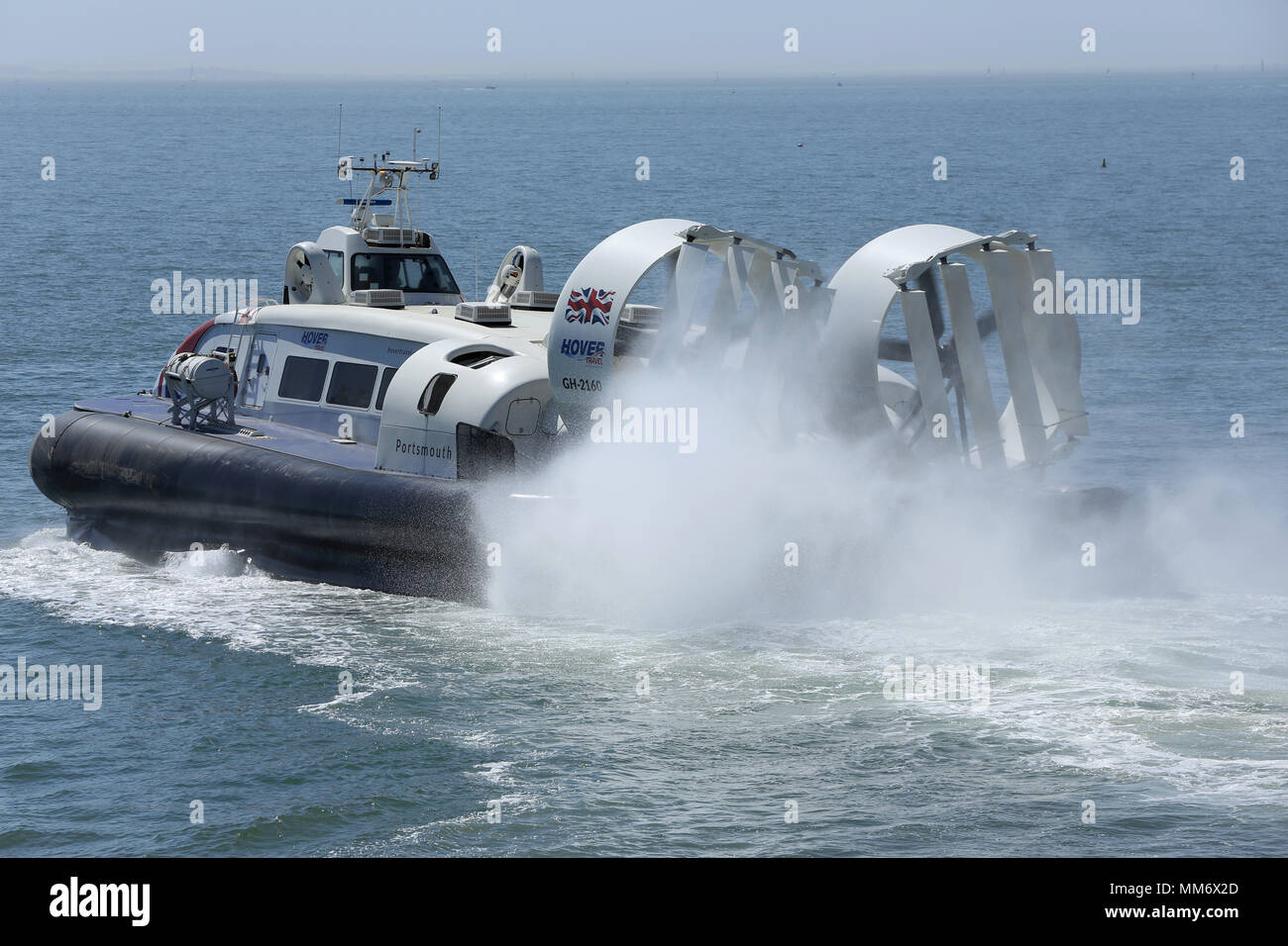 Griffon Hovercraft on the Solent at Lee-on-Solent Stock Photo - Alamy