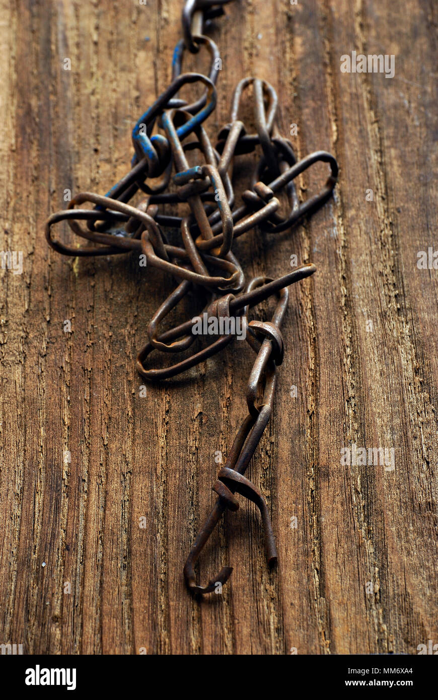 Old chain with a broken link hires stock photography and images Alamy
