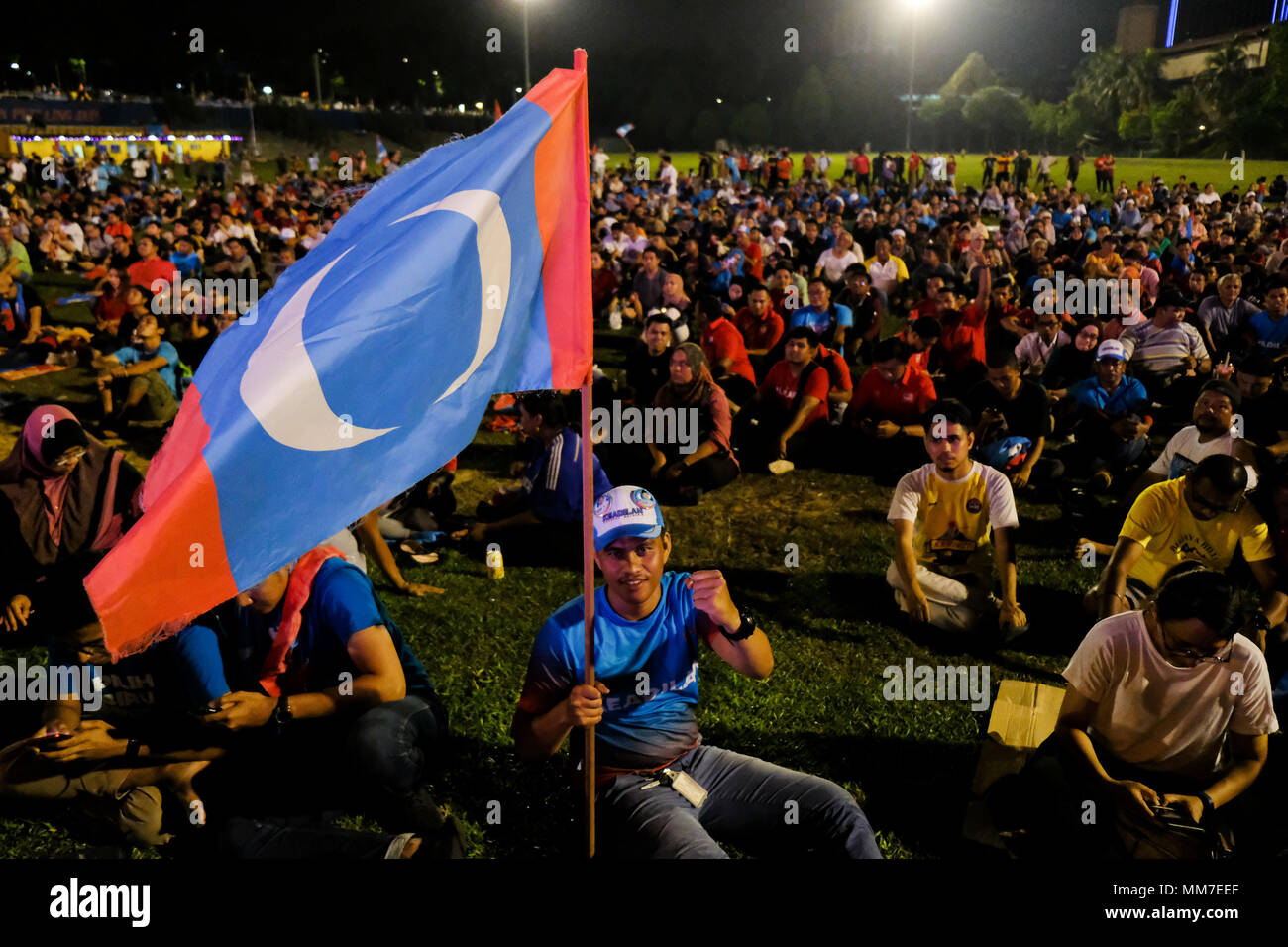 Kuala Lumpur Malaysia May 10 Pakatan Harapan The Alliance Of Hope Supporters Celebrated At Amcorp Mall After Mahathir Mohamad Has Claimed Won The 14th General Elections In Kuala Lumpur Malaysia On