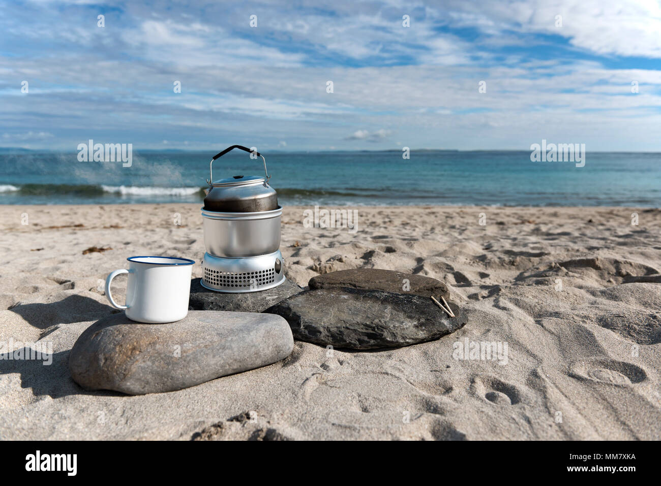 Wild camping on the beach at Sannick Bay, Caithness, Highlands, Scotland Stock Photo