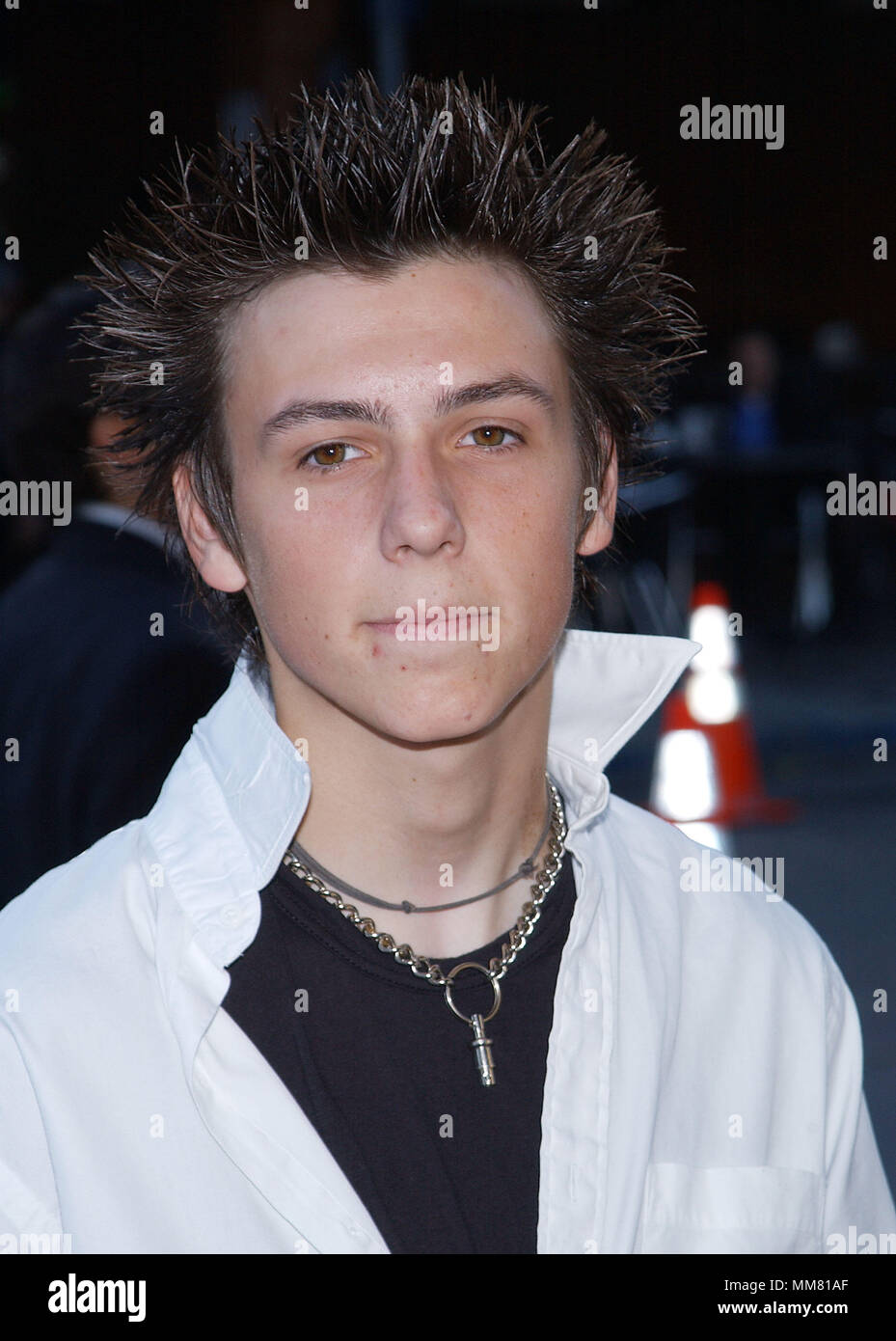 Jake Richardson arriving at the Jay and Silent Bob Strike Back premiere at the Bruin Theatre in Los Angeles. August 15, 2001  © TsuniRichardsonJake01.jpgRichardsonJake01 Red Carpet Event, Vertical, USA, Film Industry, Celebrities,  Photography, Bestof, Arts Culture and Entertainment, Topix Celebrities fashion /  Vertical, Best of, Event in Hollywood Life - California,  Red Carpet and backstage, USA, Film Industry, Celebrities,  movie celebrities, TV celebrities, Music celebrities, Photography, Bestof, Arts Culture and Entertainment,  Topix, headshot, vertical, one person,, from the year , 2001 Stock Photo