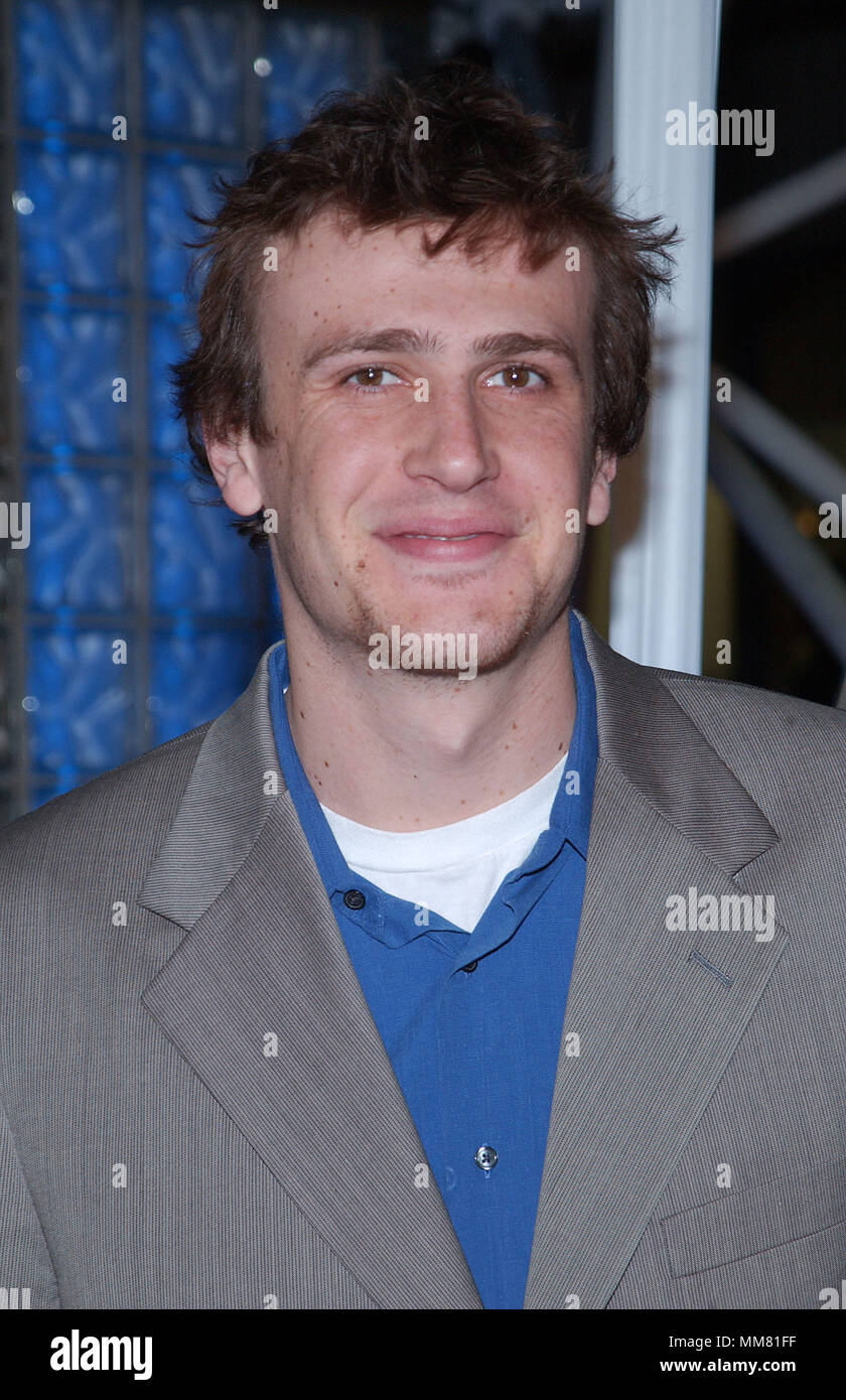Jason Segel arriving at the premiere of Slackers at the Hollywood Galaxy Theatre in Los Angeles. January 29, 2002. SegelJason10.jpgSegelJason10 Red Carpet Event, Vertical, USA, Film Industry, Celebrities,  Photography, Bestof, Arts Culture and Entertainment, Topix Celebrities fashion /  Vertical, Best of, Event in Hollywood Life - California,  Red Carpet and backstage, USA, Film Industry, Celebrities,  movie celebrities, TV celebrities, Music celebrities, Photography, Bestof, Arts Culture and Entertainment,  Topix, headshot, vertical, one person,, from the year , 2001, inquiry tsuni@Gamma-USA. Stock Photo