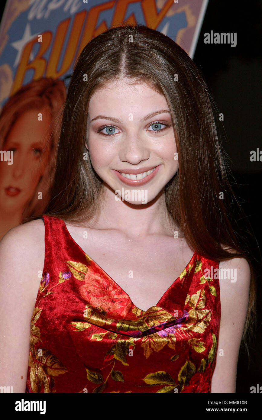 Michelle trachtenberg sexy pictures