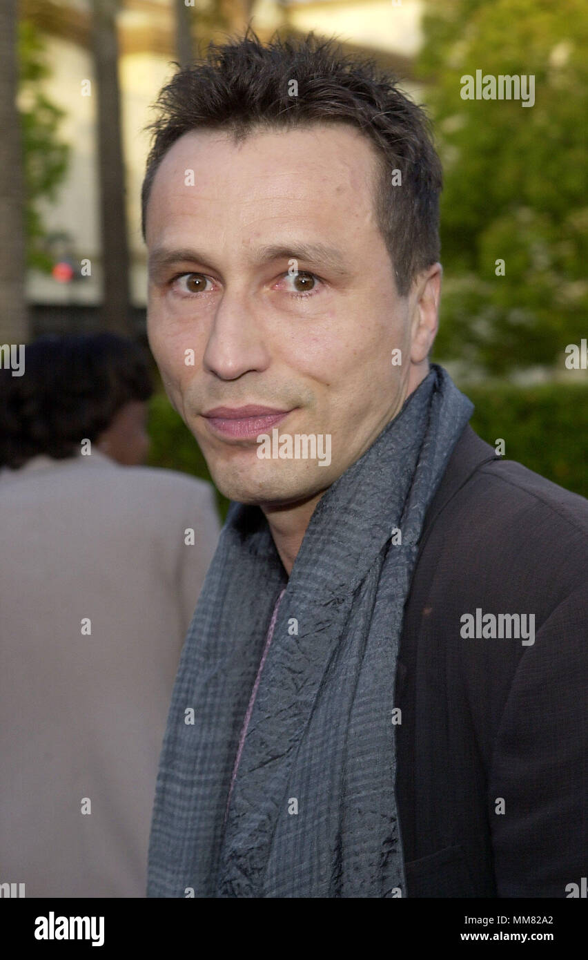 Michael Wincott arriving at the premiere of 'Along Came a Spider'  in the Paramount Lot in Los Angeles   4/2/2001  WincottMichael12.jpgWincottMichael12 Red Carpet Event, Vertical, USA, Film Industry, Celebrities,  Photography, Bestof, Arts Culture and Entertainment, Topix Celebrities fashion /  Vertical, Best of, Event in Hollywood Life - California,  Red Carpet and backstage, USA, Film Industry, Celebrities,  movie celebrities, TV celebrities, Music celebrities, Photography, Bestof, Arts Culture and Entertainment,  Topix, headshot, vertical, one person,, from the year , 2001, inquiry tsuni@Ga Stock Photo