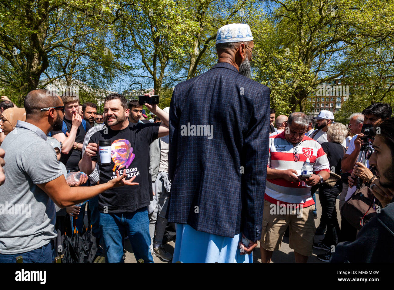 Speakers Corner Muslim High Resolution Stock Photography and Images Alamy