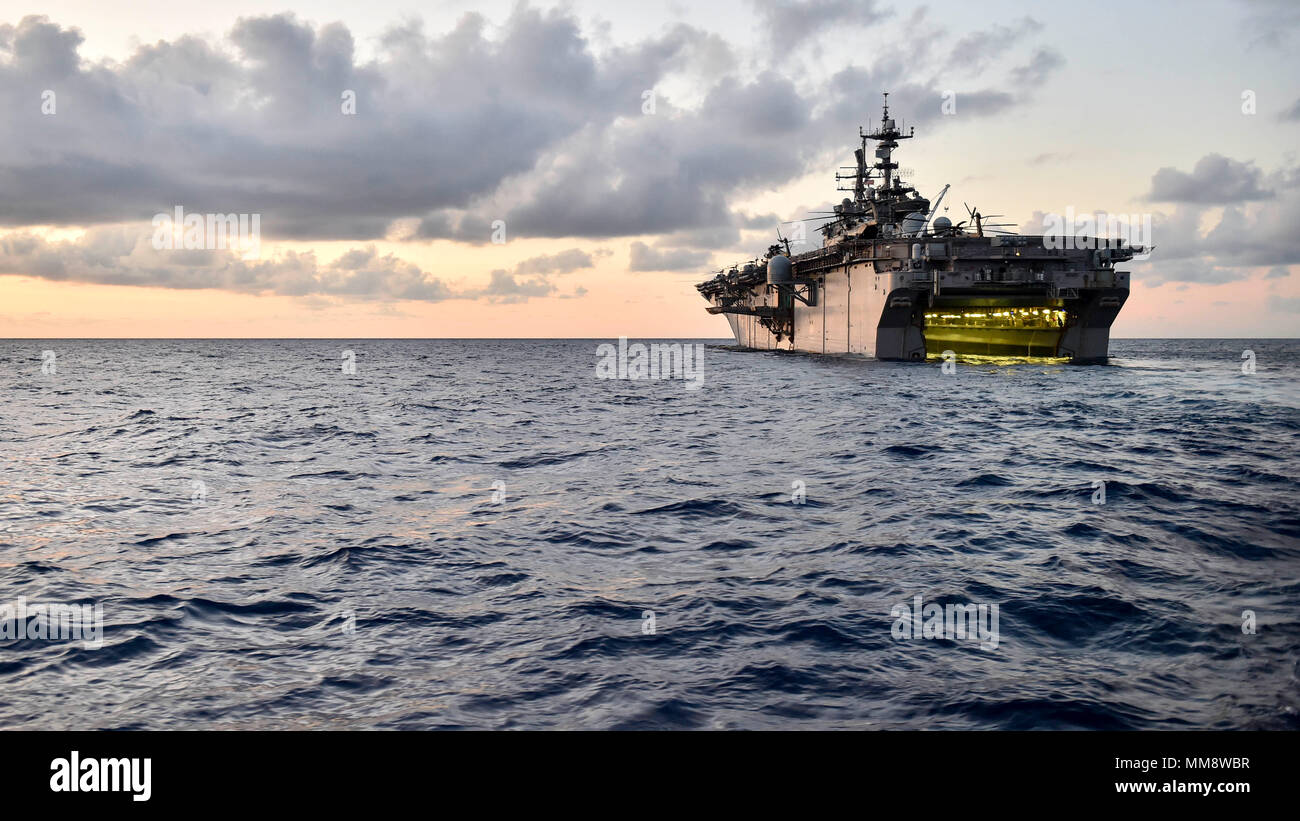 170915-N-PC620-0011    ATLANTIC OCEAN (Sept. 15, 2017) The amphibious assault ship USS Iwo Jima (LHD 7) as seen from Landing Craft Unit 1643, attached to Assault Craft Unit (ACU) 2, during humanitarian assistance efforts following Hurricane Irma’s landfall in Key West, Florida. The Department of Defense is supporting Federal Emergency Management Agency, the lead agency, in helping those affixed by Hurricane Irma to minimize suffering and as one component of the overall whole-of-government response efforts.  (U.S. Navy photo by Mass Communication Specialist Seaman Michael Lehman/Released) Stock Photo