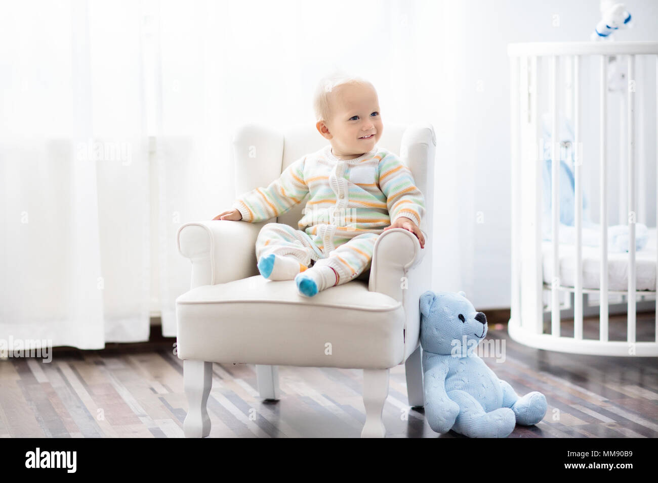 round bassinet for boy
