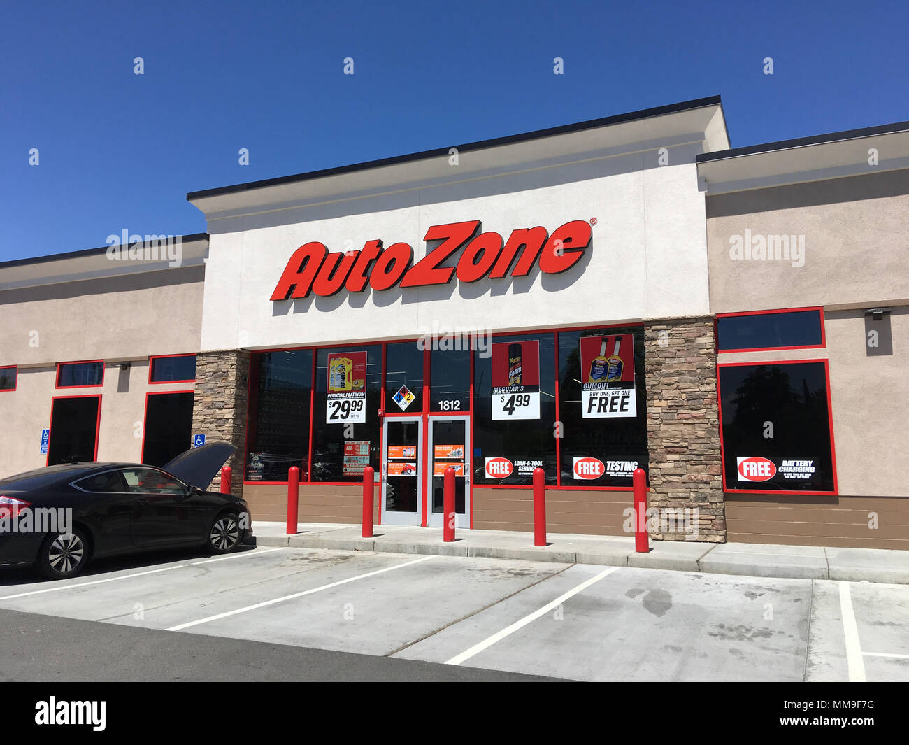 Autozone store in San Jose California Stock Photo