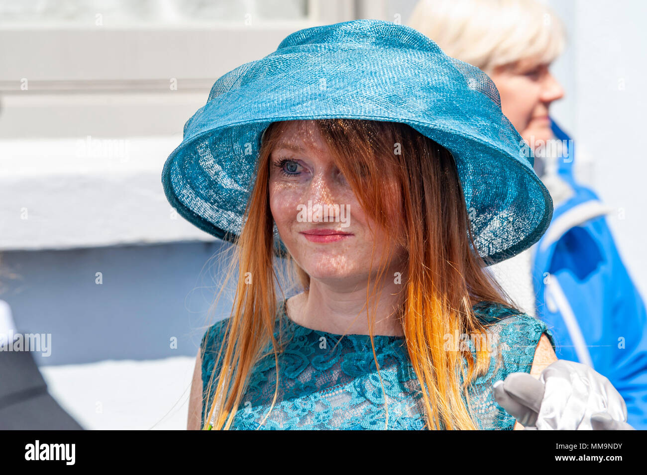 Editorial: Unknown members of the public, potential logo and other trademarks. Helston, Cornwall, UK, 08/05/2018. Dancers make their way through the s Stock Photo