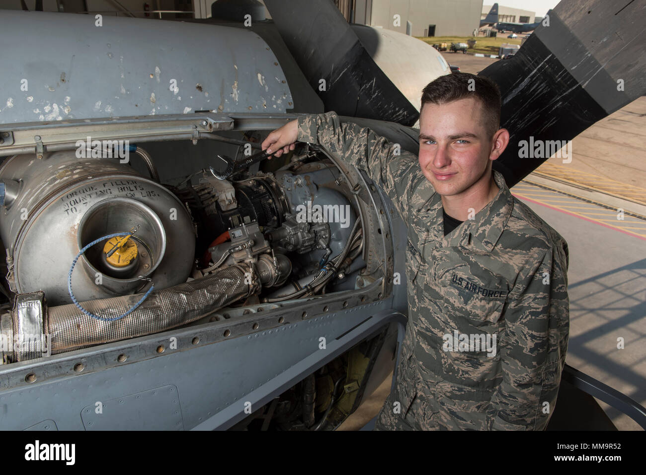 Airman Lucas Hazeres, 364th Training Squadron aircraft hydraulic ...