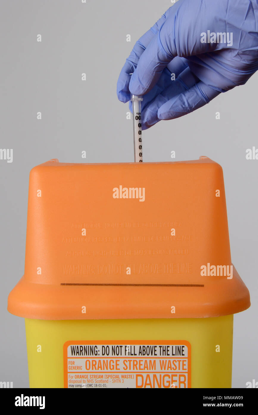 Sharps bin Stock Photo Alamy