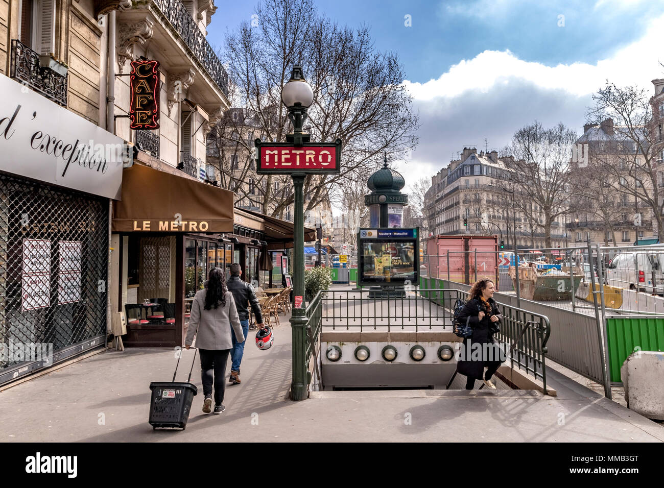 Maubert mutualite metro station hires stock photography and images Alamy