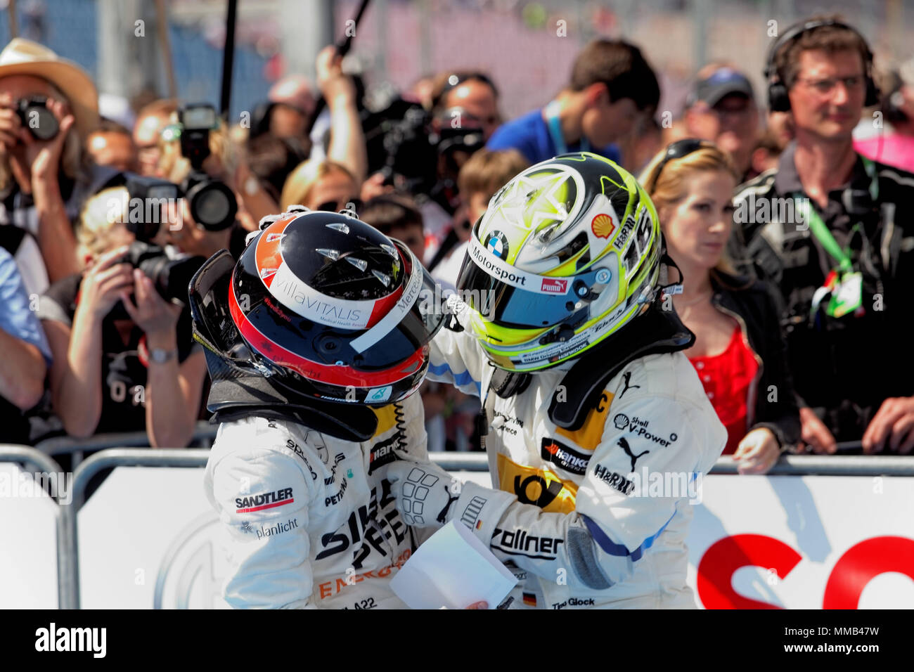 Lucas Auer (Mercedes) und Timo Glock (BMW), DTM 2018, Rennen 1, Hockenheim Stock Photo