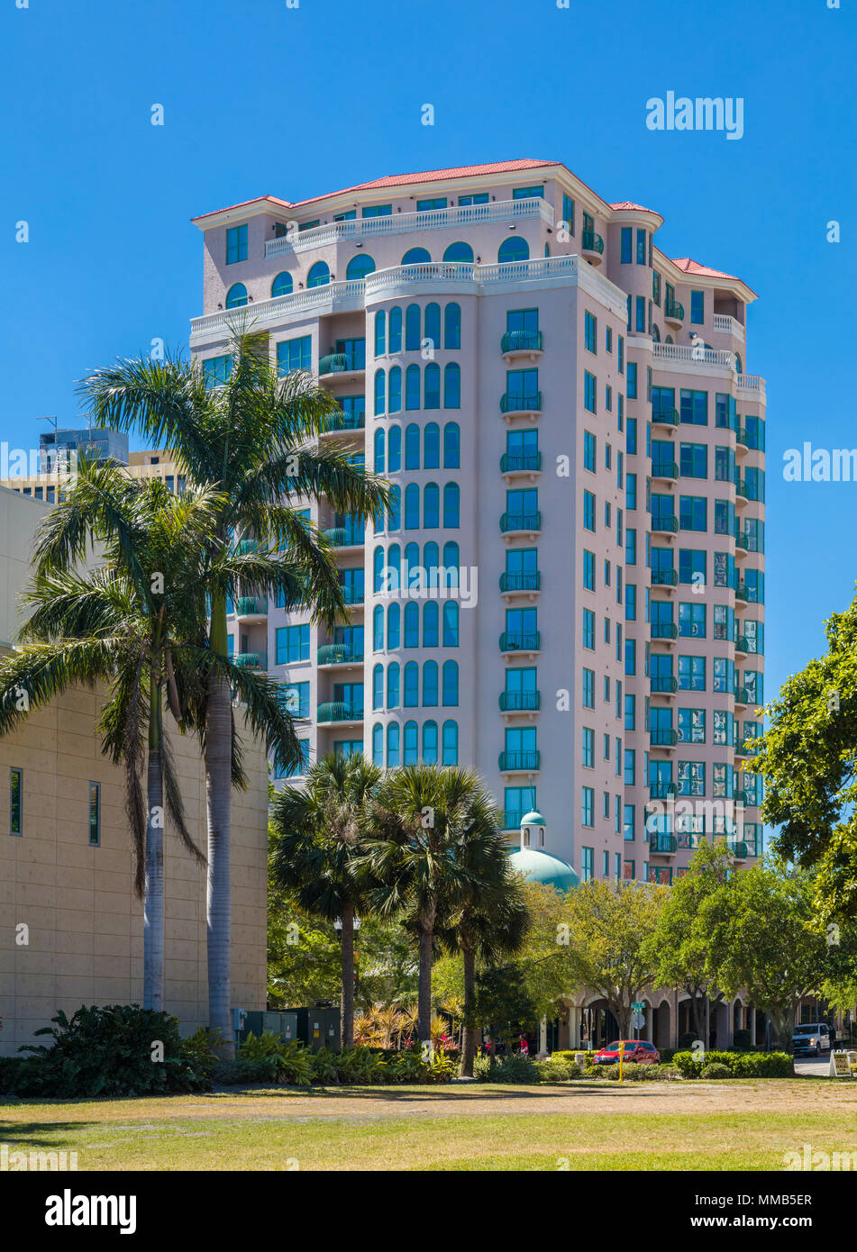 Modern building in St Petersburg FLorida in the United States Stock Photo