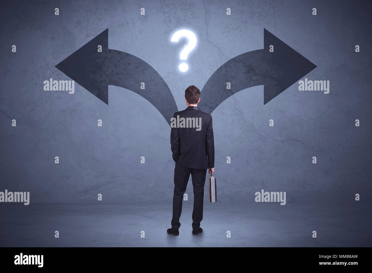 Looking wrong way hi-res stock photography and images - Alamy