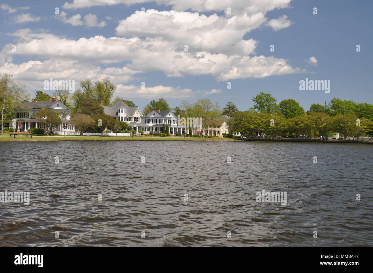 Historic Homes located on the Waterfront in Edenton North Carolina