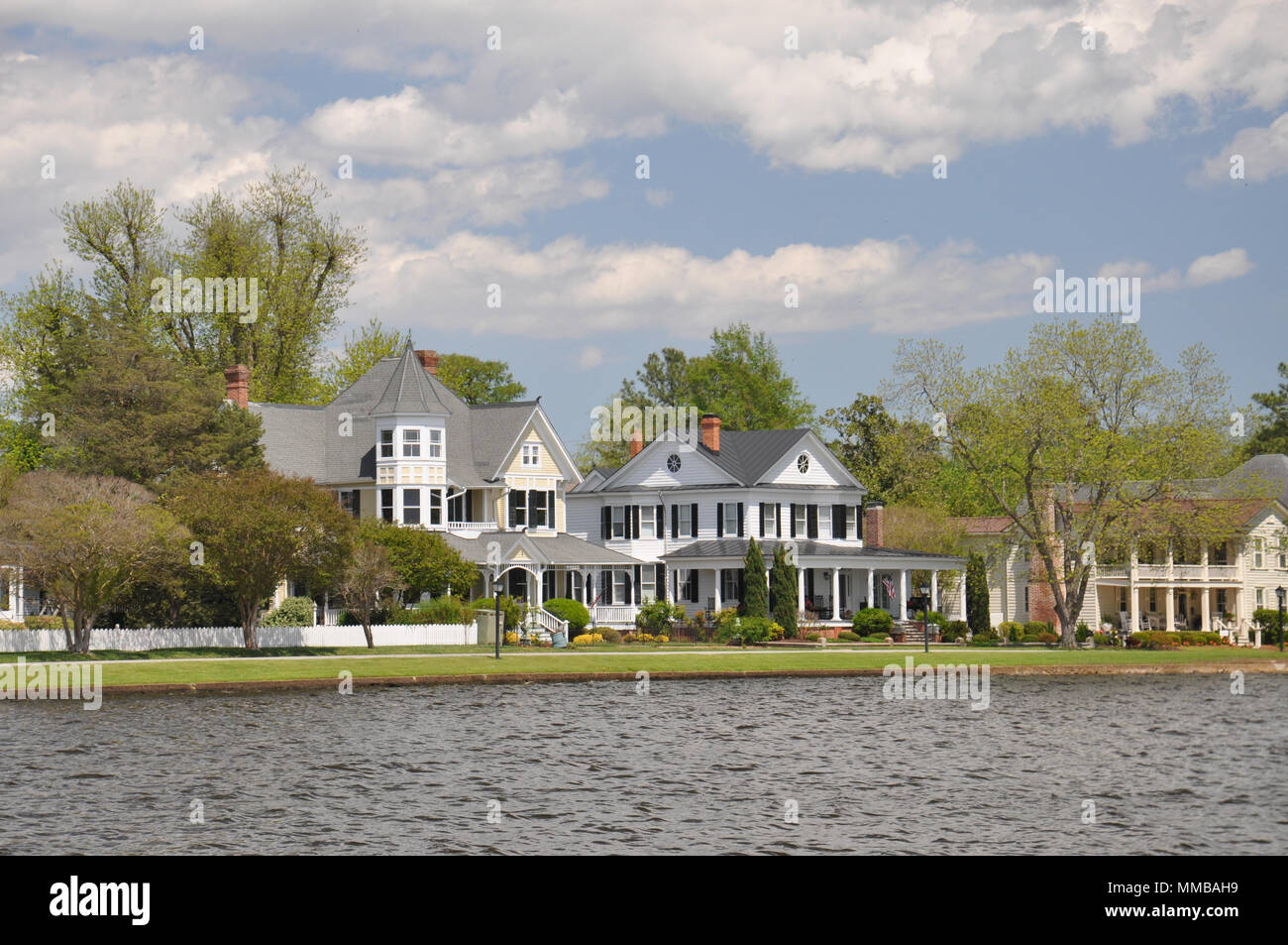 Historic Homes located on the Waterfront in Edenton North Carolina